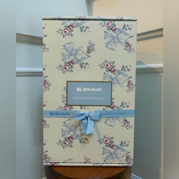 NEW Stanley Love Shack Fancy 40oz tumbler - Picture 2 of 5